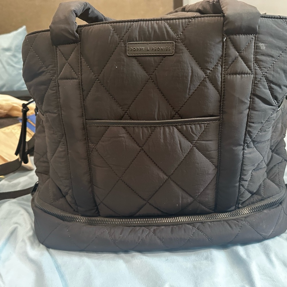 Poppy & Peonies Black Quilted Voyager